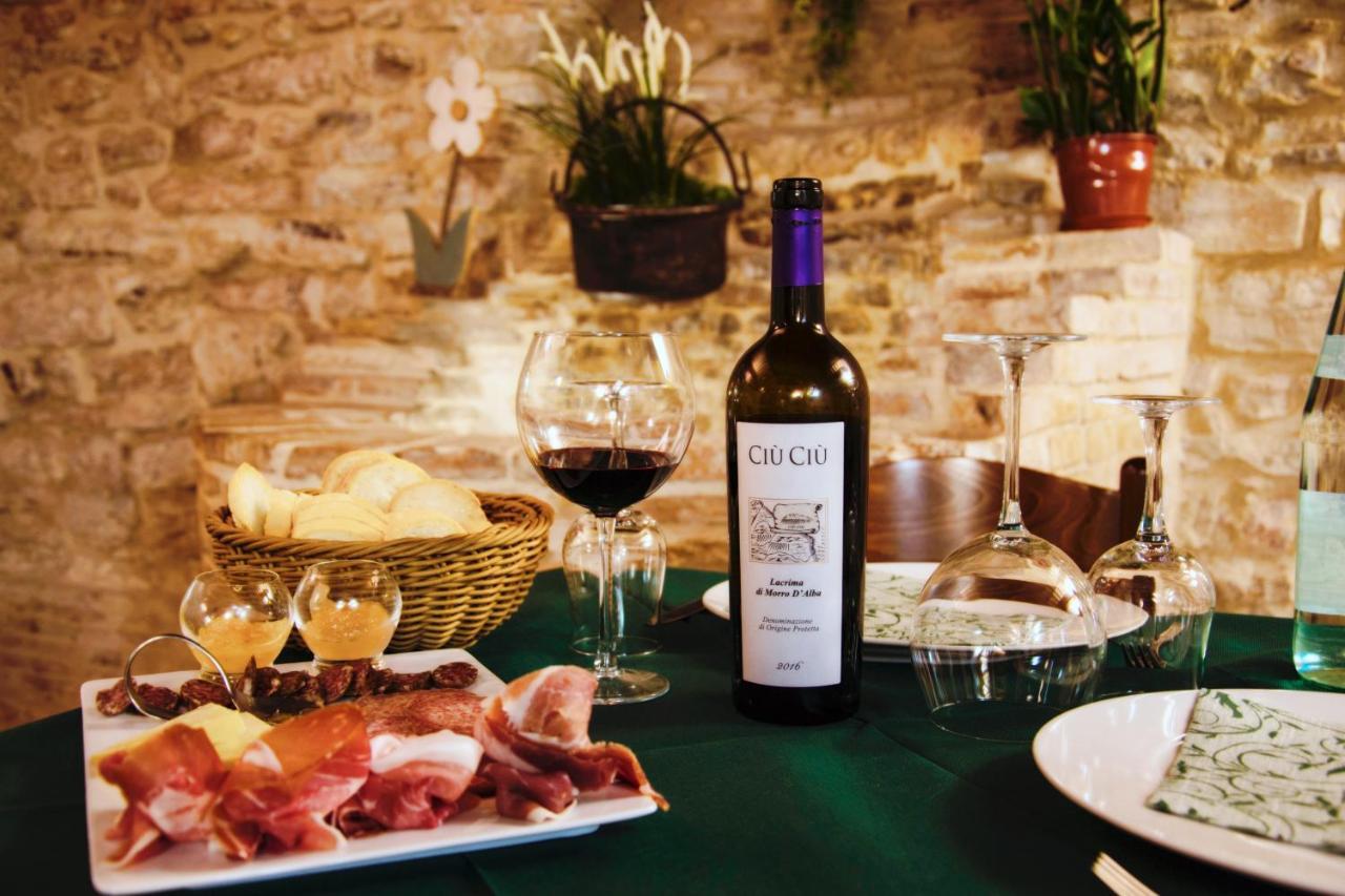 Borgo De' Varano By Hotel I Duchi 카메리아노 외부 사진