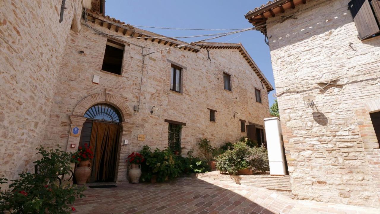 Borgo De' Varano By Hotel I Duchi 카메리아노 외부 사진