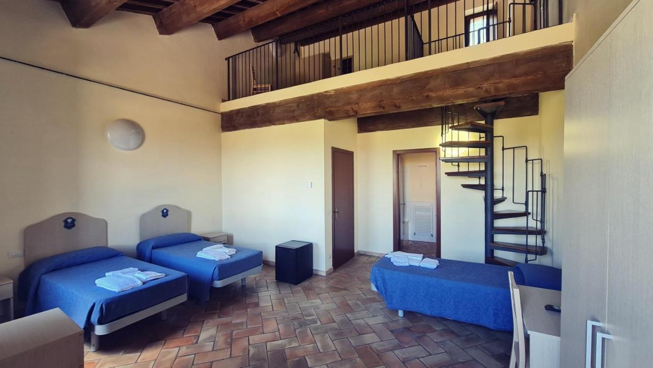 Borgo De' Varano By Hotel I Duchi 카메리아노 외부 사진
